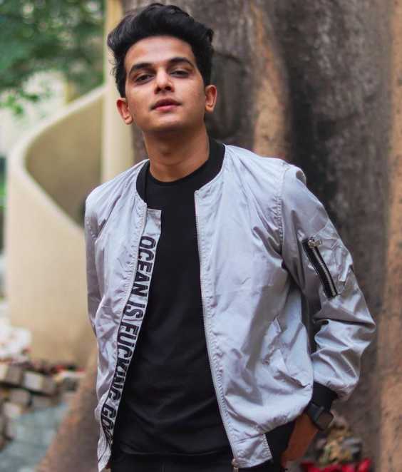 Ashish Patil Youtuber Wife, Family, Biography, Age, Girlfriend