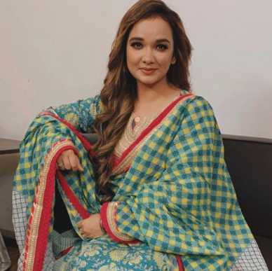 Misha Sarowal Anchor Husband, Biography, Family, Age