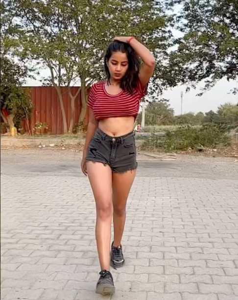 Lucky Rojor Content Creator Influencer Biography Birthday Age Fashion Model New Post Reel