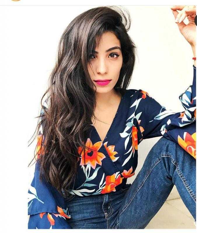 Shweta Model Photos, Husband, Age, Movies, Family