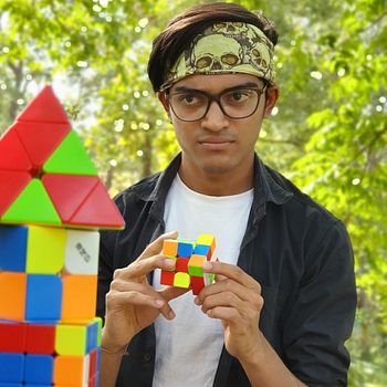Celebrity King of Cubes - Tring India