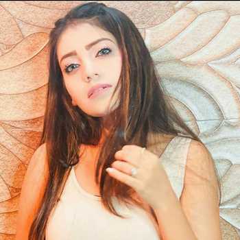 Celebrity Afreen Rahat - Tring India