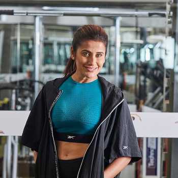 Celebrity Yasmin Karachiwala - Tring India