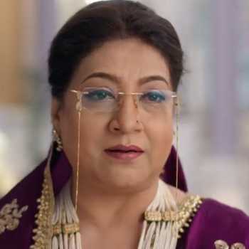 Celebrity Swati Chitnis - Tring India