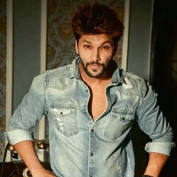 Celebrity Shaurya Khare - Tring India