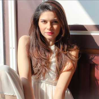 Celebrity Neha Kaul - Tring India