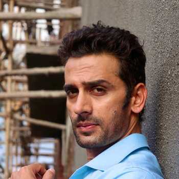 Celebrity Manoj Chandila - Tring India