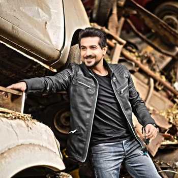 Celebrity Pushkar Jog - Tring India