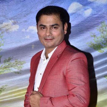 Celebrity Saleem Zaidi - Tring India