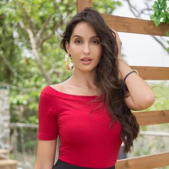 Actress Nora Fatehi Tring Celebrity Shoutouts