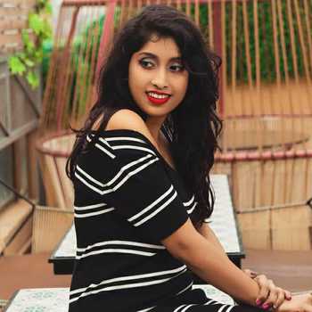 Celebrity Sonali Awasthi - Tring India