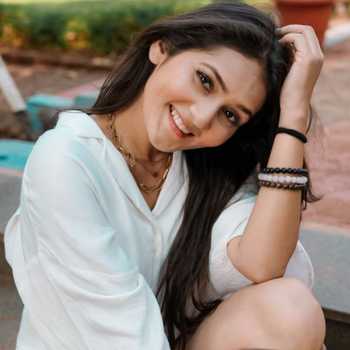 Celebrity Kreetika Sharma - Tring India