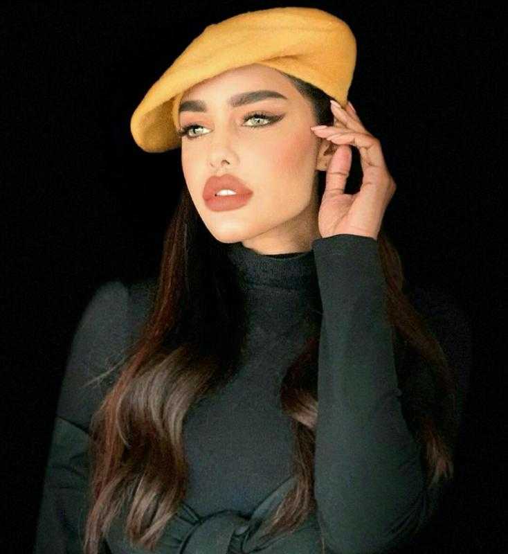 Gizele Thakral Movie Star Movies, Age, Height, Photos, Biography