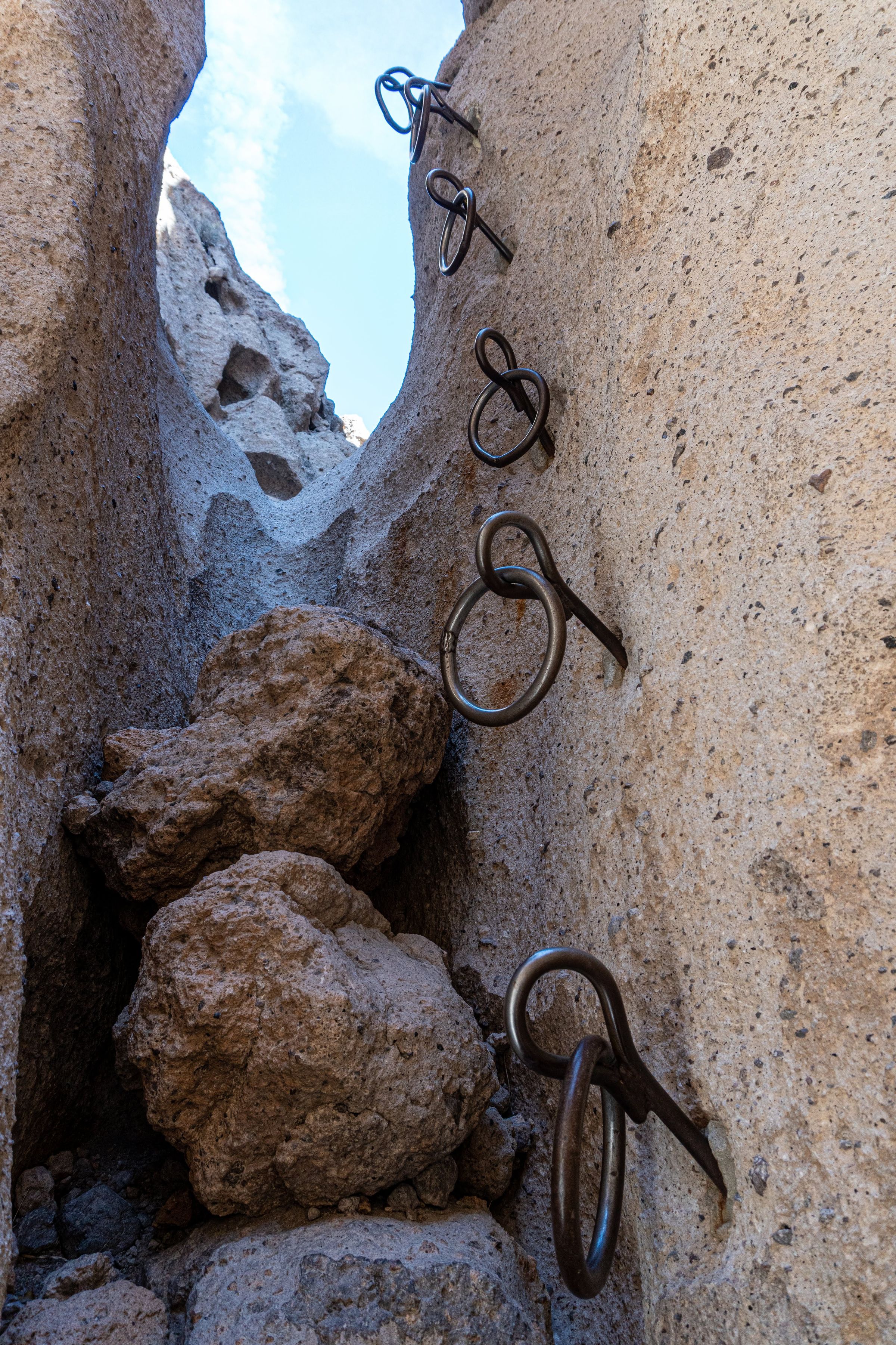 Rings on Hole-in-the-Wall Trail