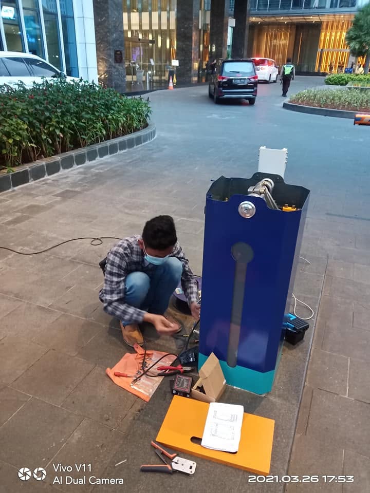 Boom Gate Industri