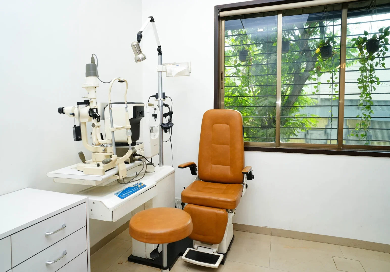 iSight Eye Care clinic, view 5