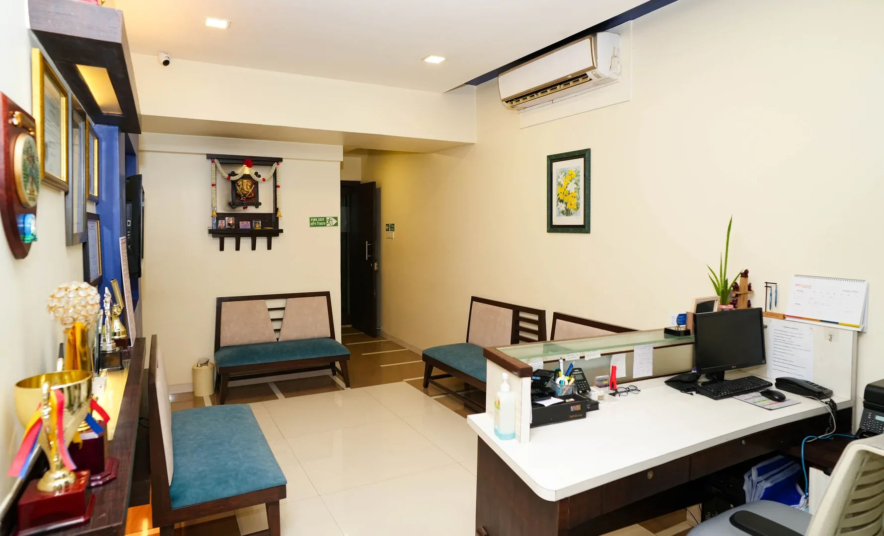 iSight Eye Care clinic, view 9