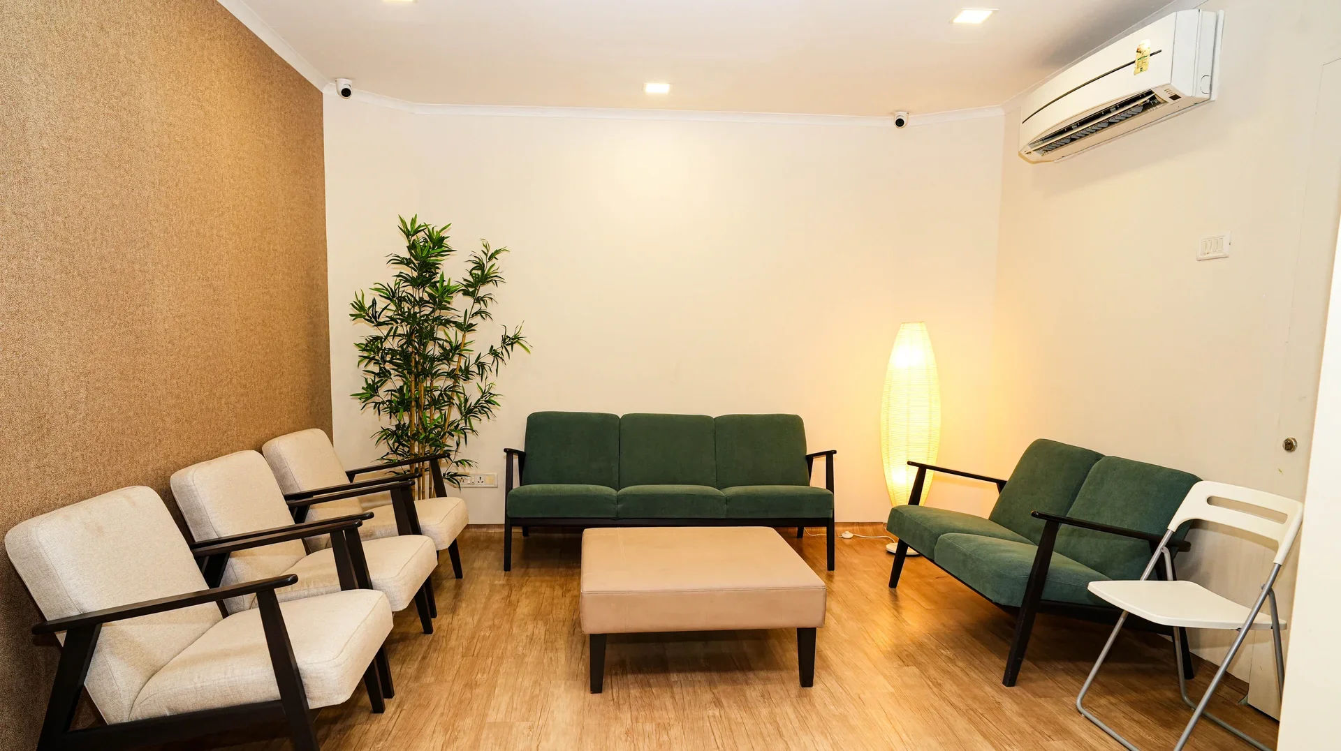 iSight Eye Care clinic, view 19