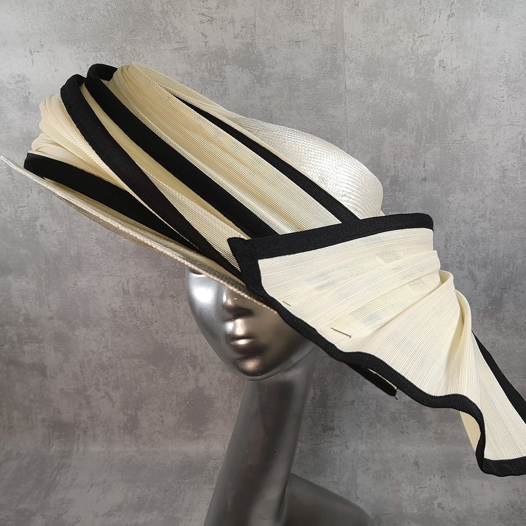 hat Grand buntal Jardin de la Mode Paris Chapelier Modiste - Nadine Perez