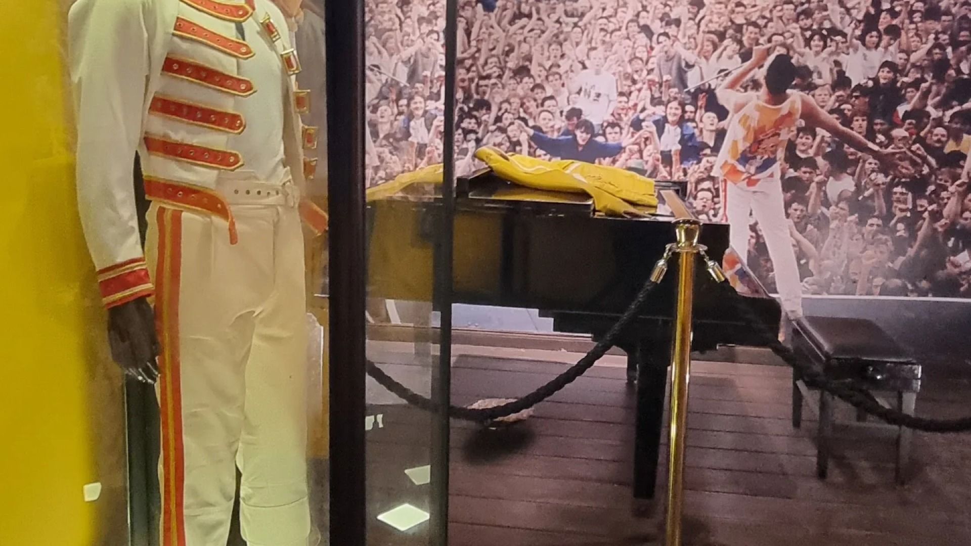 Zanzibar Day Trip: Stone Town & Prison Island Tour