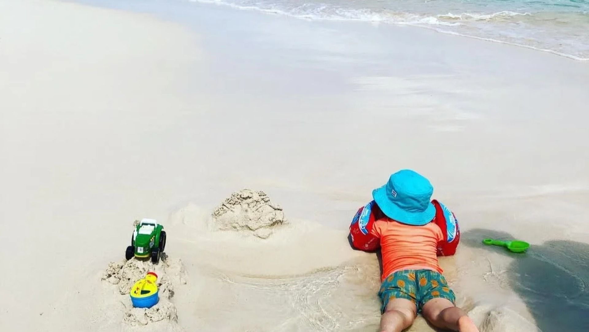 Mbudya Island Nature Walk & Beach Tour