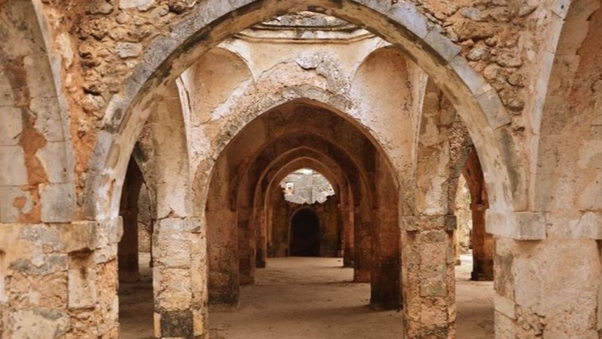 5 pax Kilwa Heritage & Island Adventure for 4 Days