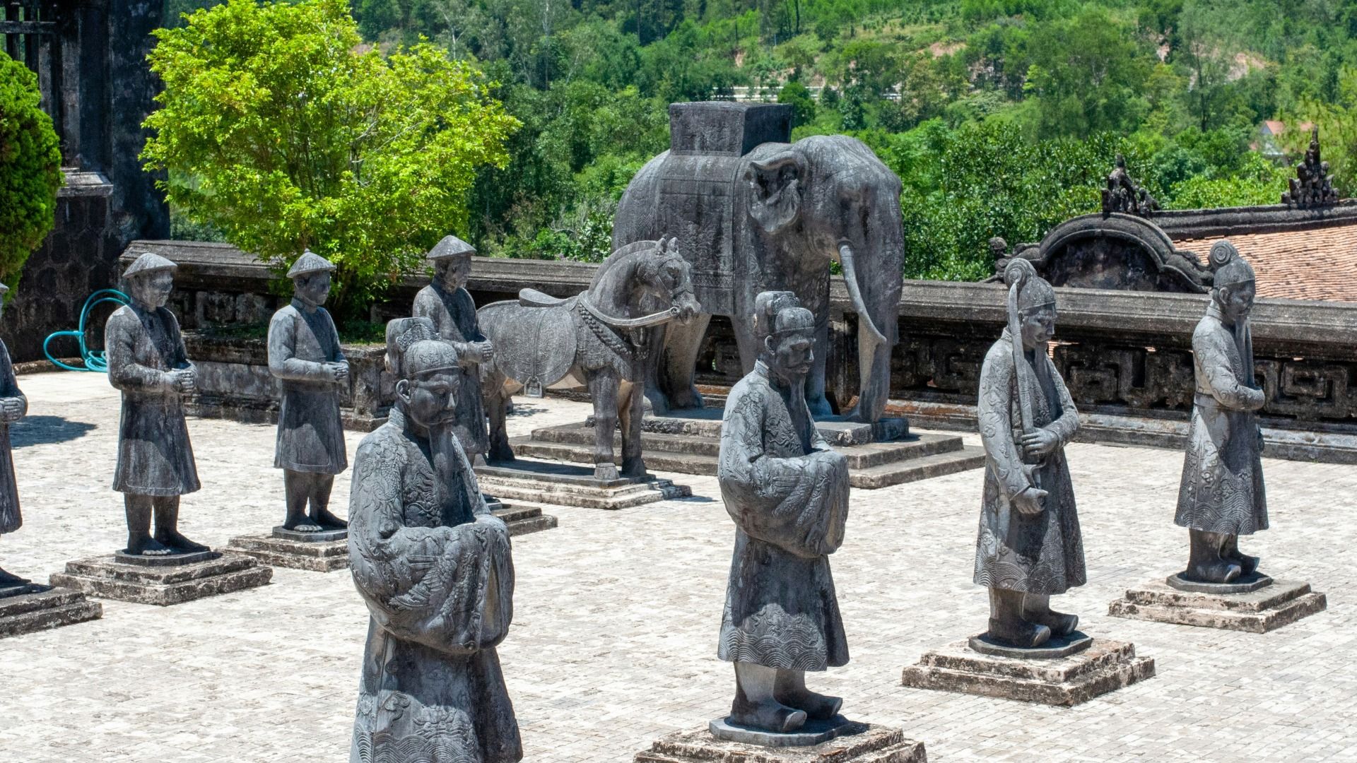 DA NANG PRIVATE 8-DAY CENTRAL VIETNAM PACKAGE