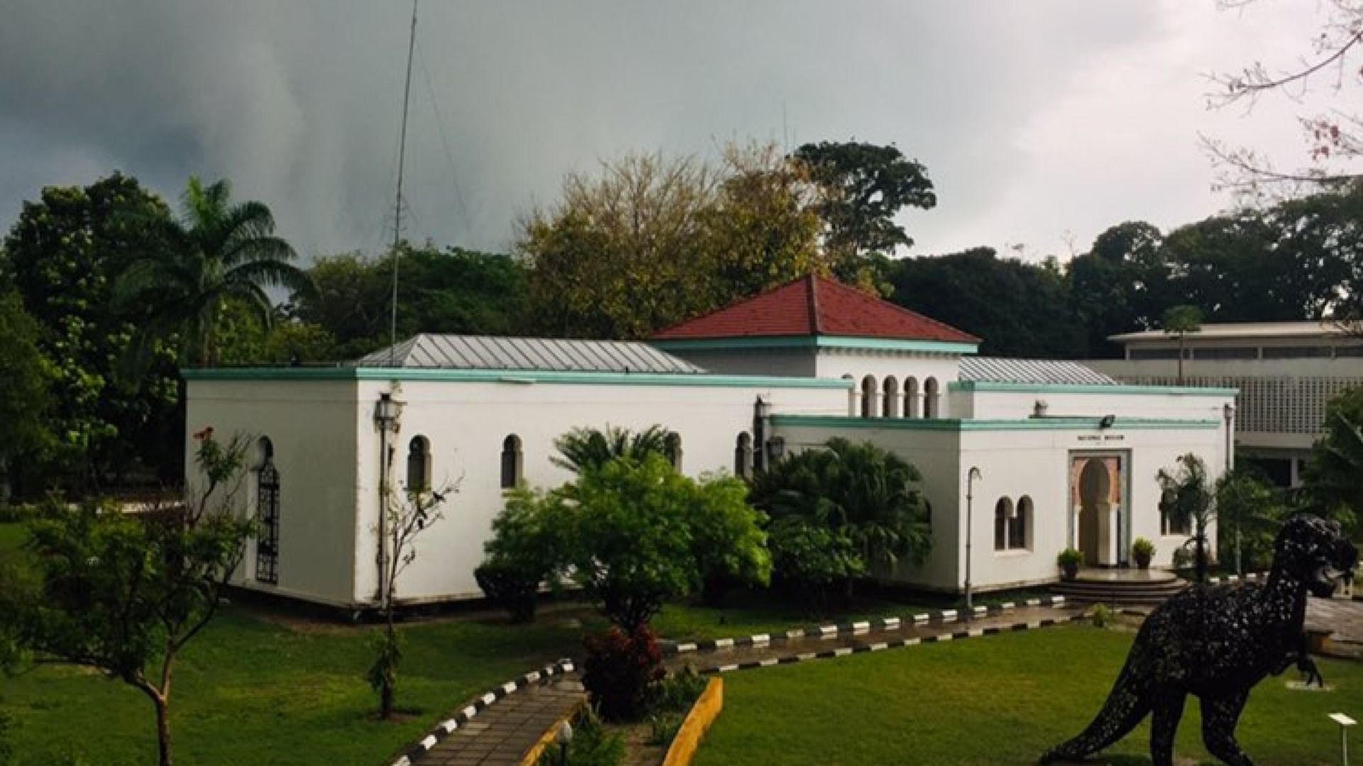 DAR ES SALAAM CITY TOUR