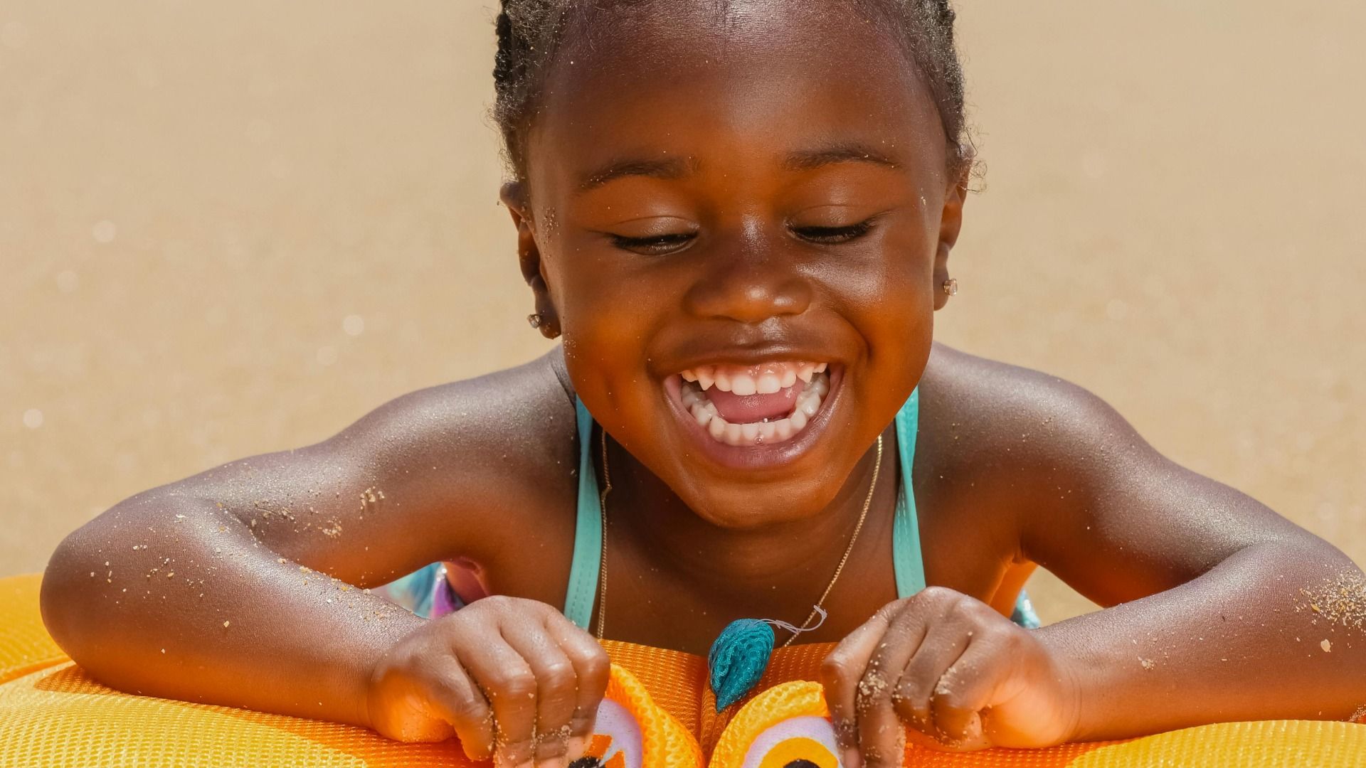 SINDA ISLANDS FULL-DAY TOUR