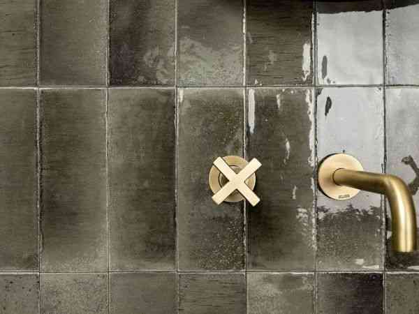 Local Tile Co. Ragno Gleeze Grigio.