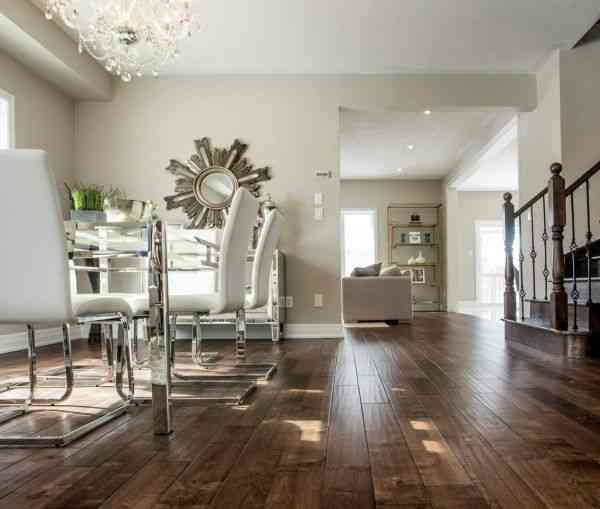 Maple Engineered Hardwood Champagne 1