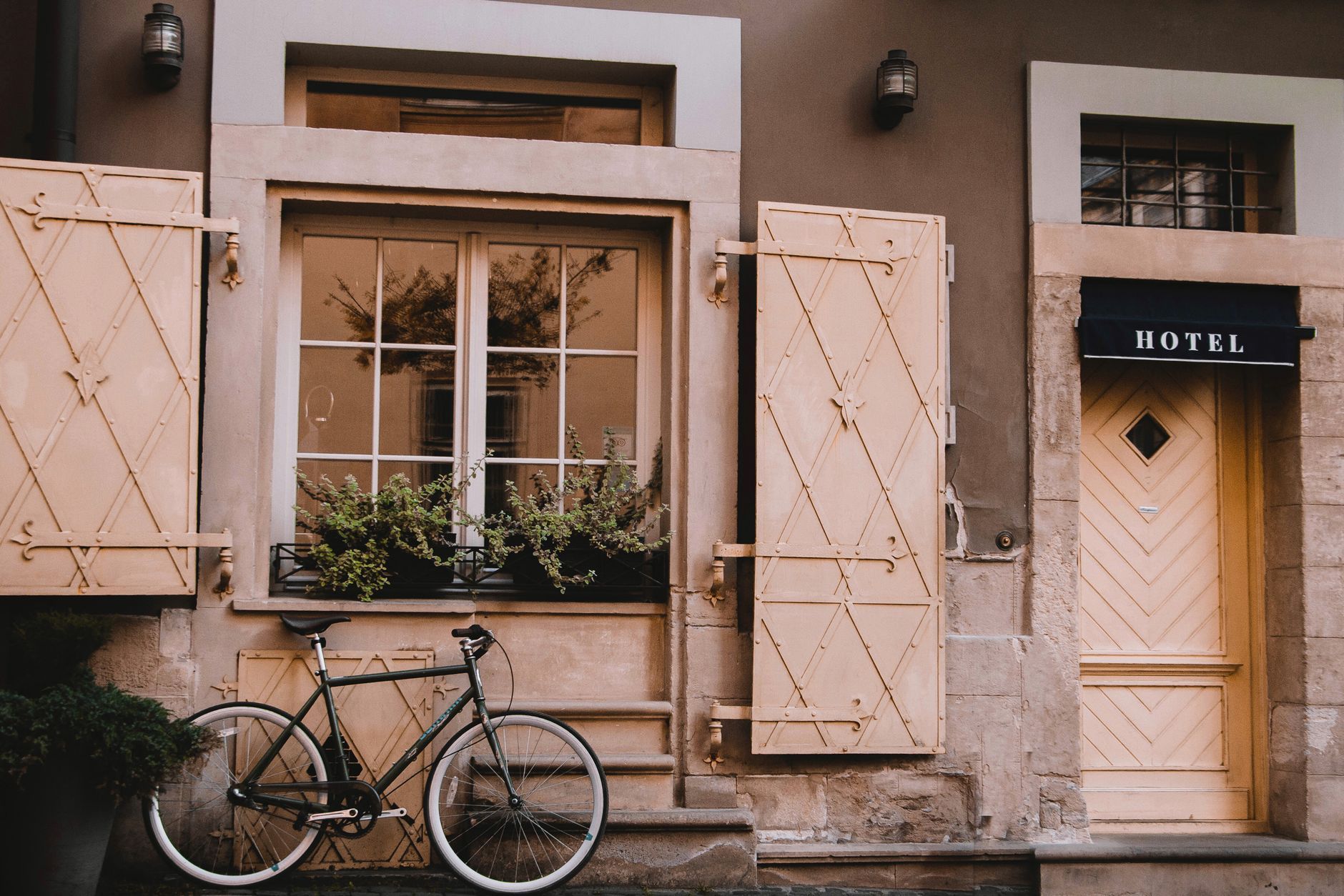Hidden Gems: Charming Boutique Hotels - travel-tips blog