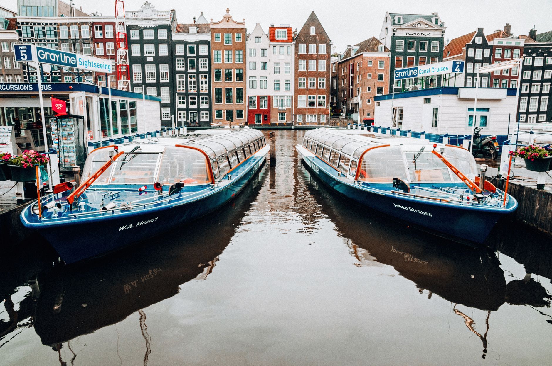 The Best Canal Cruises in Amsterdam, One by One - Amsterdam blog