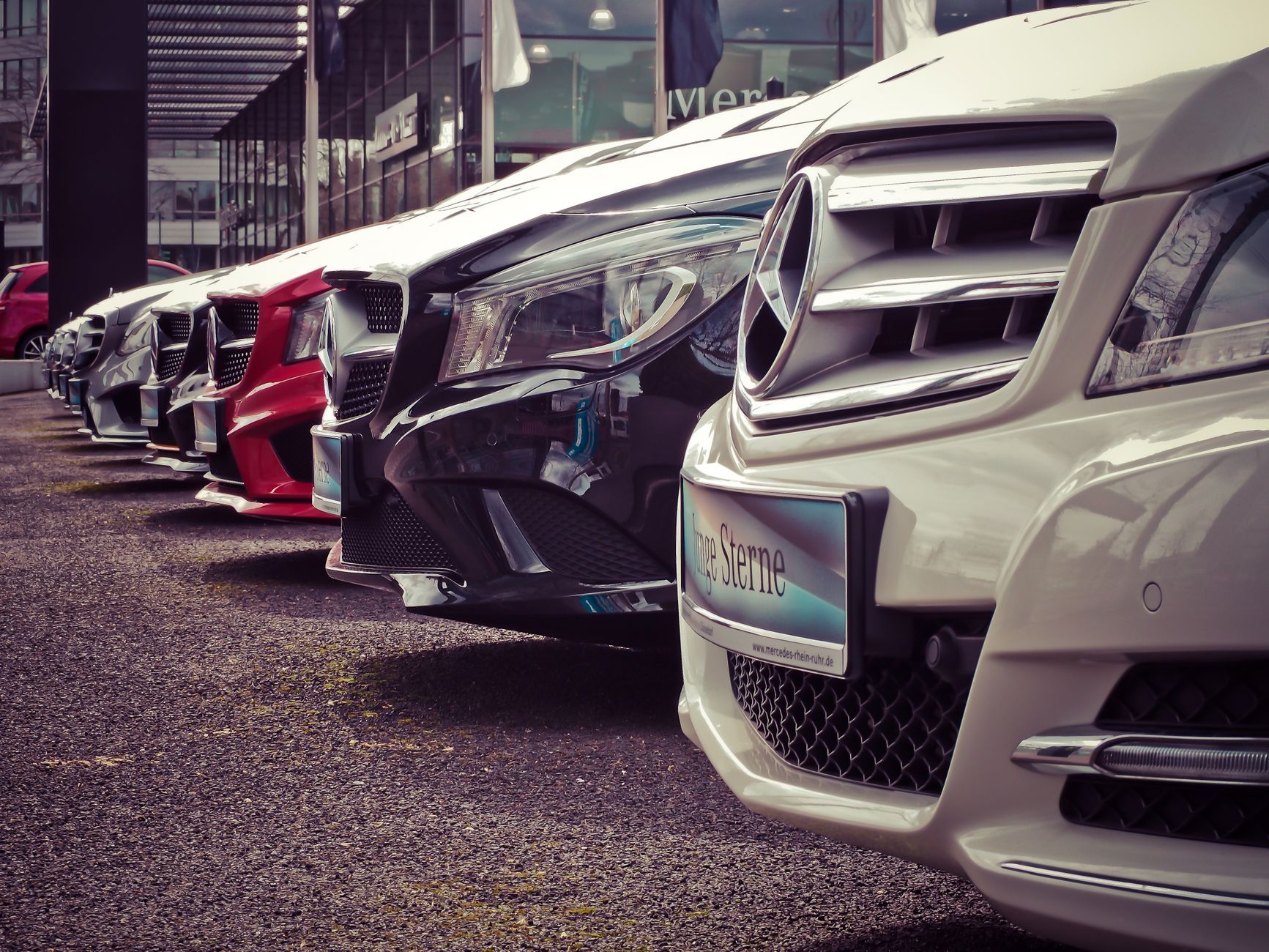 Quick Comparison: Top Car Rental Platforms at a Glance - car-rental blog