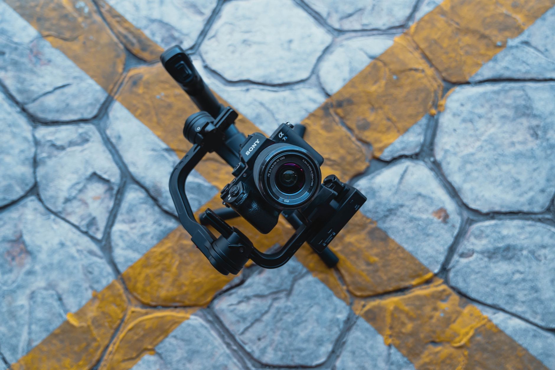 Best Gimbals for Sony ZV-E10: Full Reviews - Gear Review blog