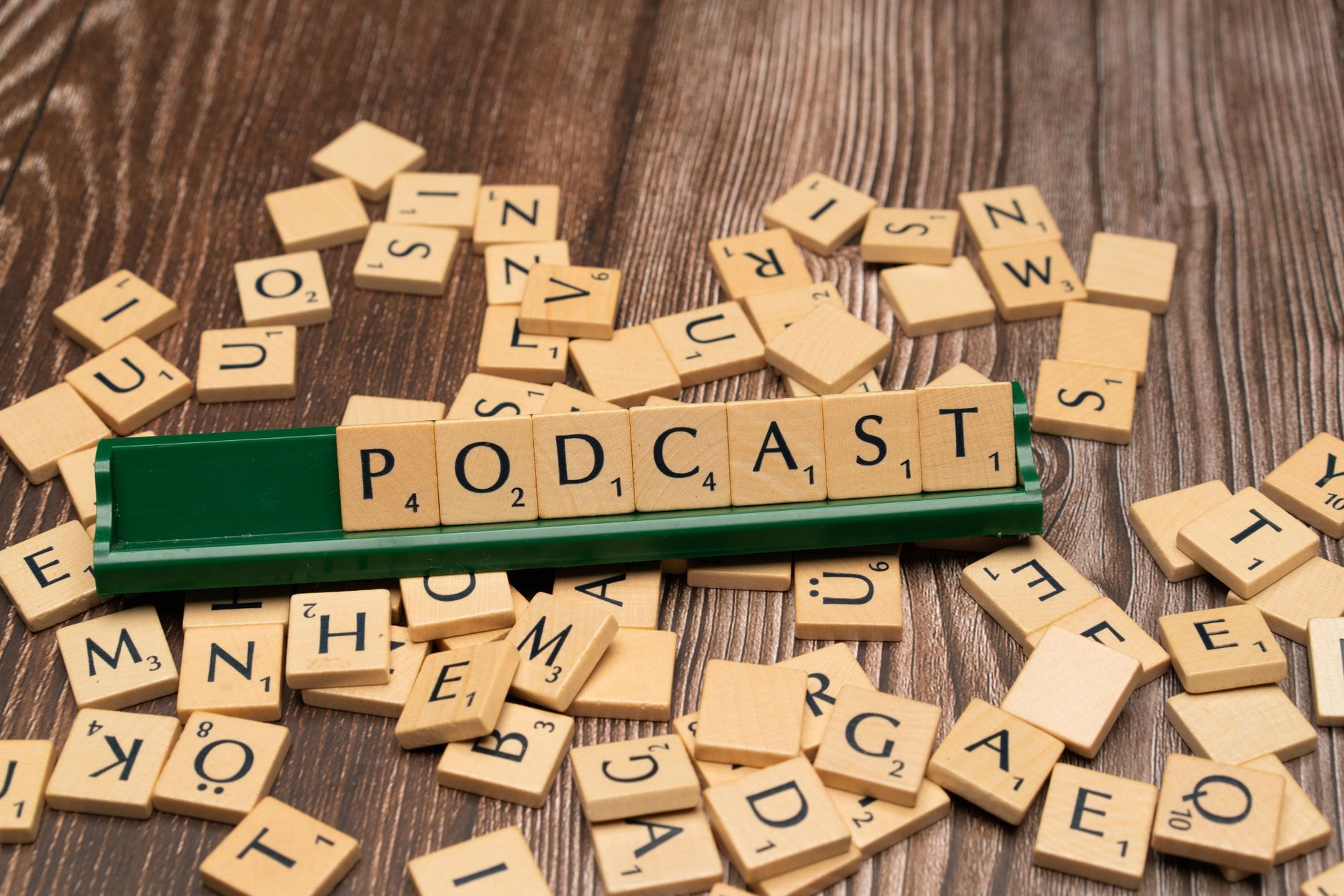 11 Best Podcasts for Travelers  - travel-tips blog