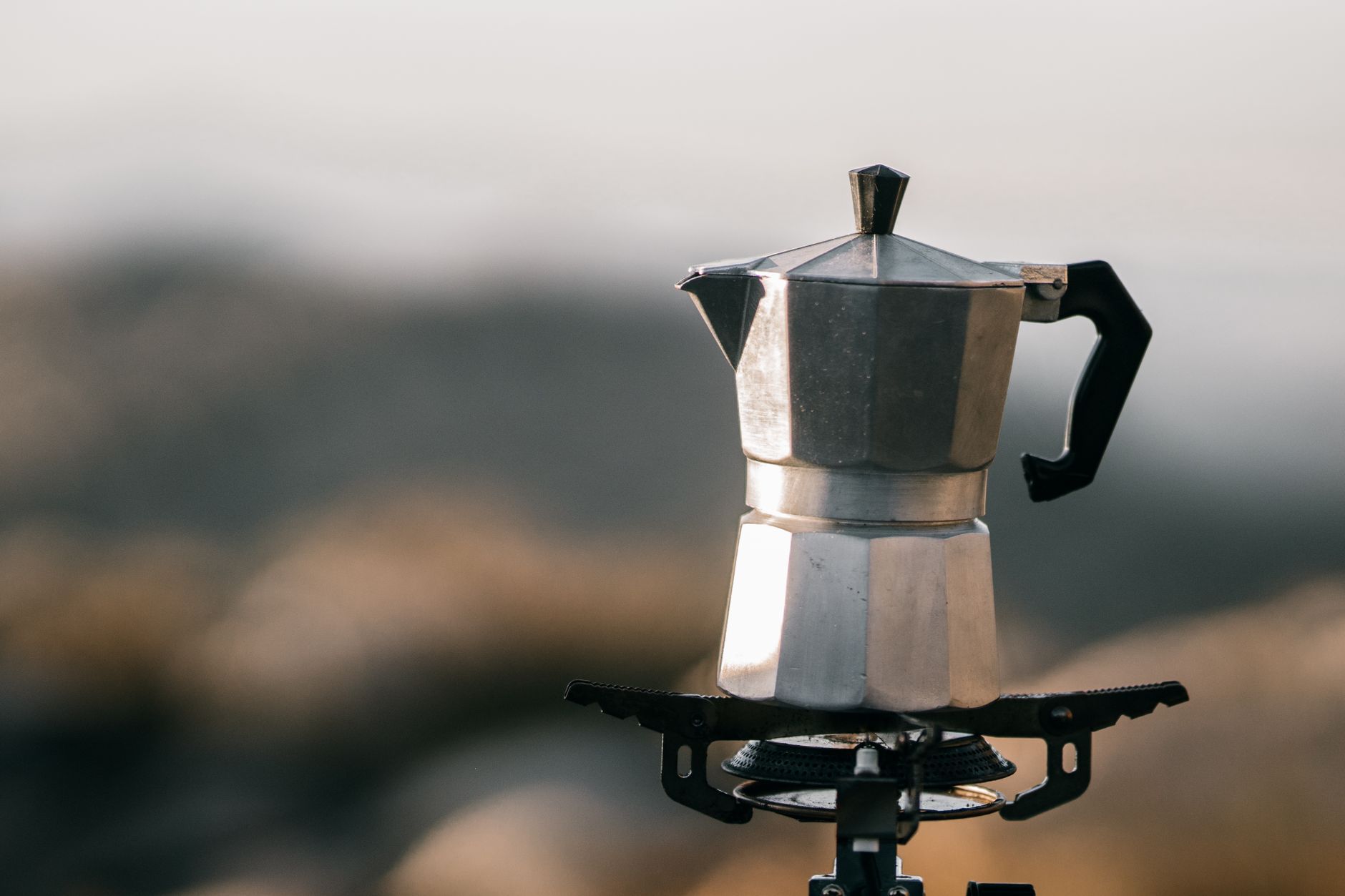 Best Travel Coffee Maker - Travel Gears blog