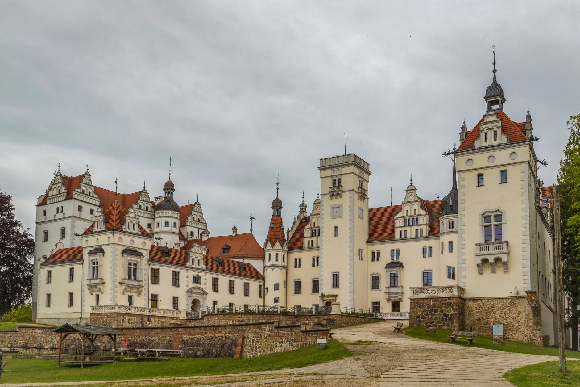 2. The Fascinating Story of Schloss Bückeburg - travel-tips blog