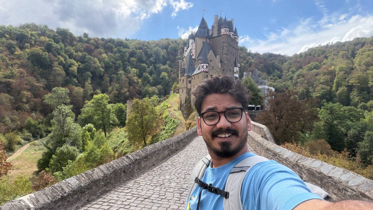 Burg Eltz courtyard and half-timbered walls