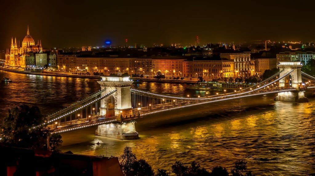 Szechenyi Chain Bridge 1758196 1920