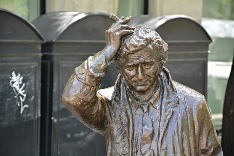 Columbo Statue Mikas Falk Utca Budapest Hungary