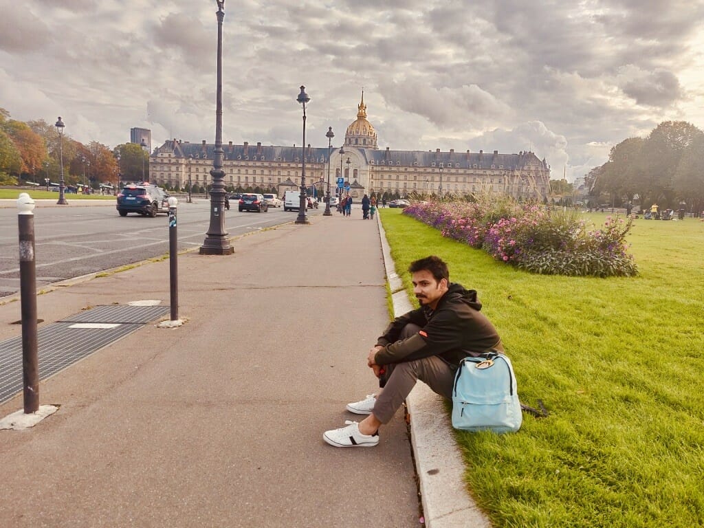 Esplanade Des Invalides Chasing Whereabouts