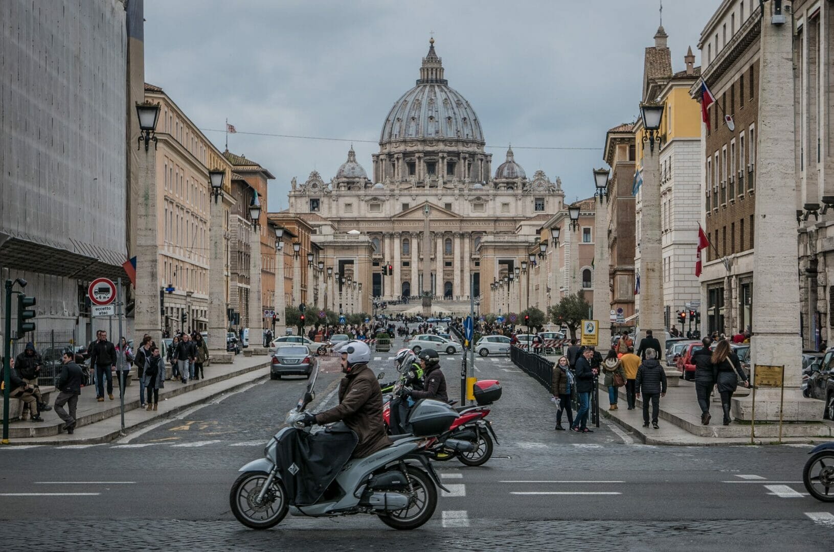 Top Things to do in Rome | Ultimate Guide - St. Peter's basilica