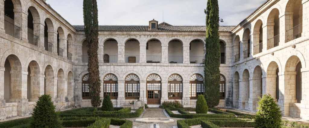 7 Things to do in Tordesillas Spain - Ultimate Free Guide - Real Monasterio de Santa Clara