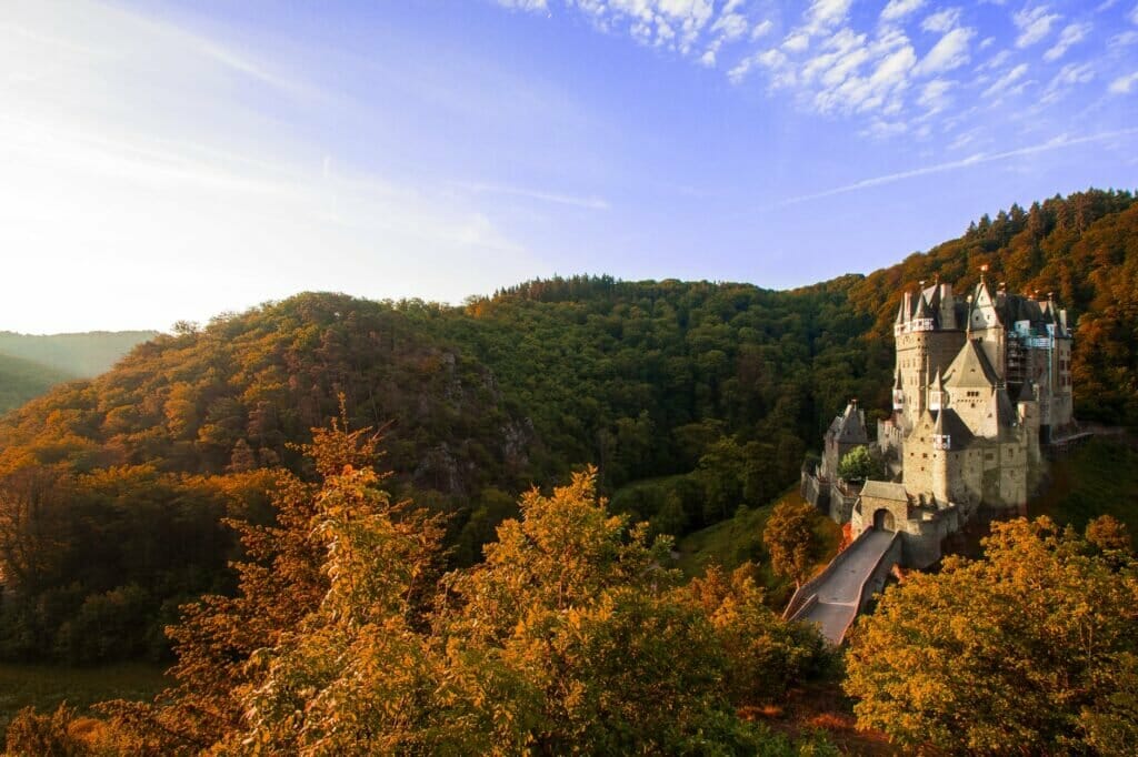 20 Best Day trips from Frankfurt Germany - 5. Eltz Castle