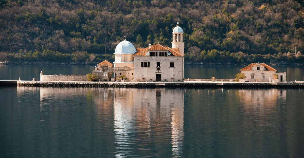 Dubrovnik to Montenegro day trip - Visit Perast and Our Lady of Rocks