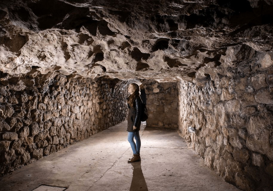 10+ Unusual things to do in Budapest Hungary on your Trip
