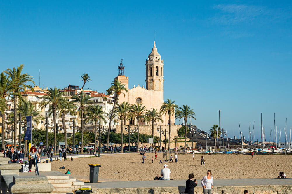 >- - Day Trip from Barcelona to Sitges