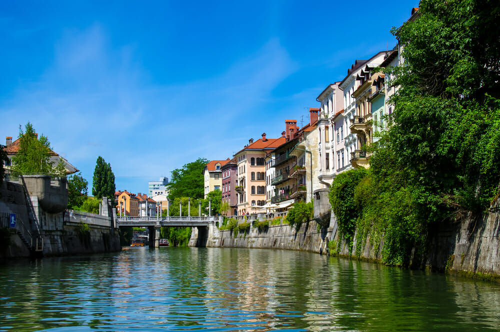 Best Free Things to Do in Ljubljana Slovenia - Take a Dip in the Ljubljanica River
