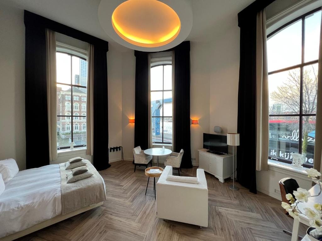 Discover the Top 5 Best Hotels in Rotterdam for a Luxurious Stay - Suite Hotel Pincoffs: A Classi...